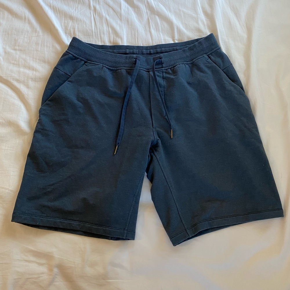 Men’s Lululemon Shorts, XL
